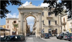 Bild der Porta Reale in Noto, Sizilien