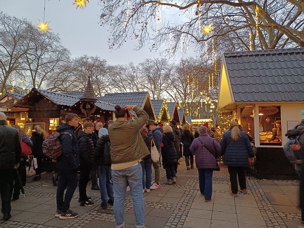 Köln Neumarkt - Markt der Engel 2