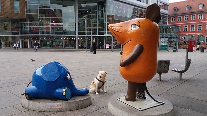 Maus und Elefant auf dem Anger 2
