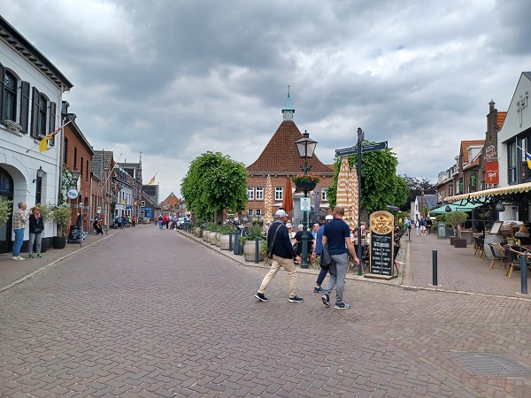 Zentrum der Ortschaft Arcen 1
